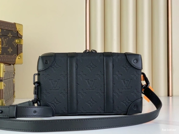 Fake Louis Bags Wallet-22.5*14*5CM Trunk LOUIS VUITTON 0817